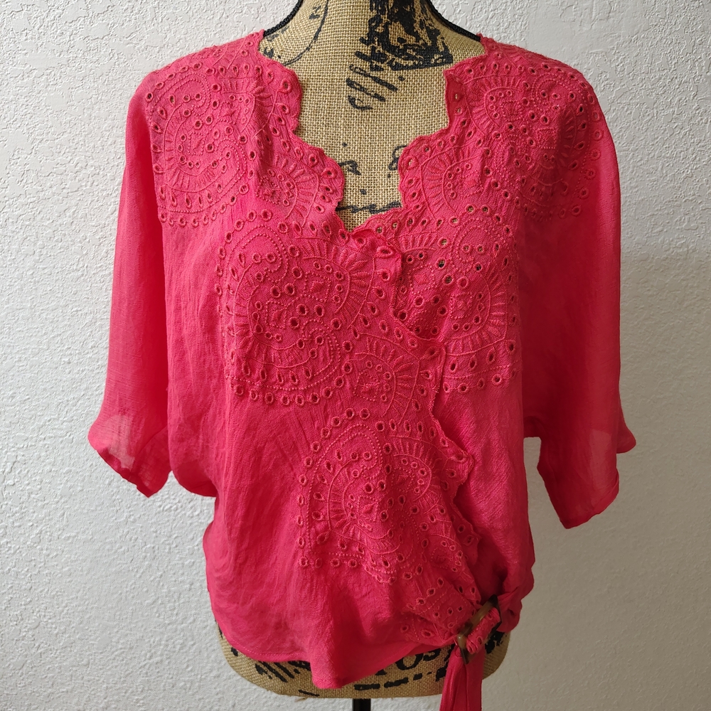 Women's Pink Eyelet Tie-Waist Blouse